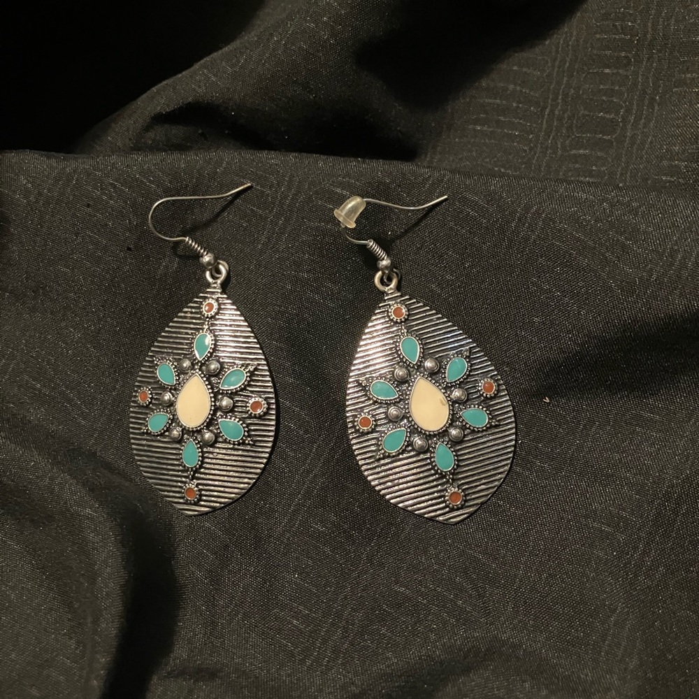 Women’s Earrings Flower Pendants